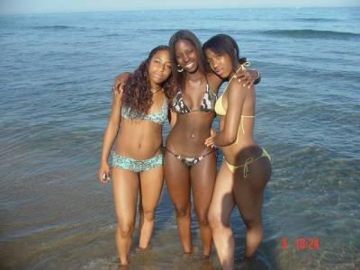 les stars de la mer amina,mariane;yacine